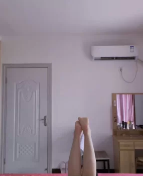 98年喷水瑜伽小美女（更新联系方式）