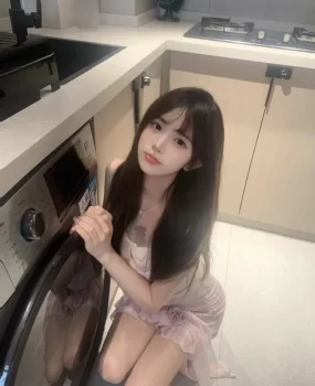 清纯甜美的小欲女娇喘不停