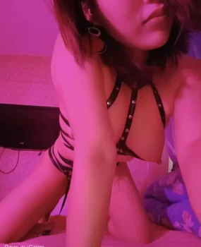 潮吹女王安妮回归送伟哥