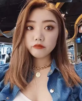 美女一个 会的多 大胸 最真实