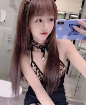 已验证新下水学生妹白白嫩嫩