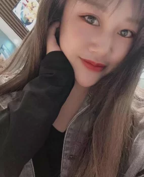 济宁目前还在上班的一家